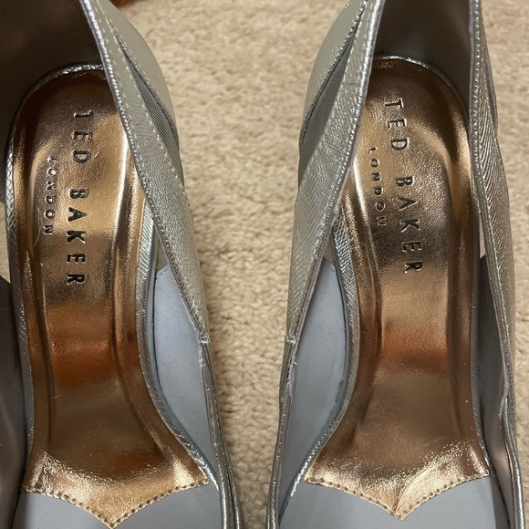 Clancyl Pump - Picture 4 of 12